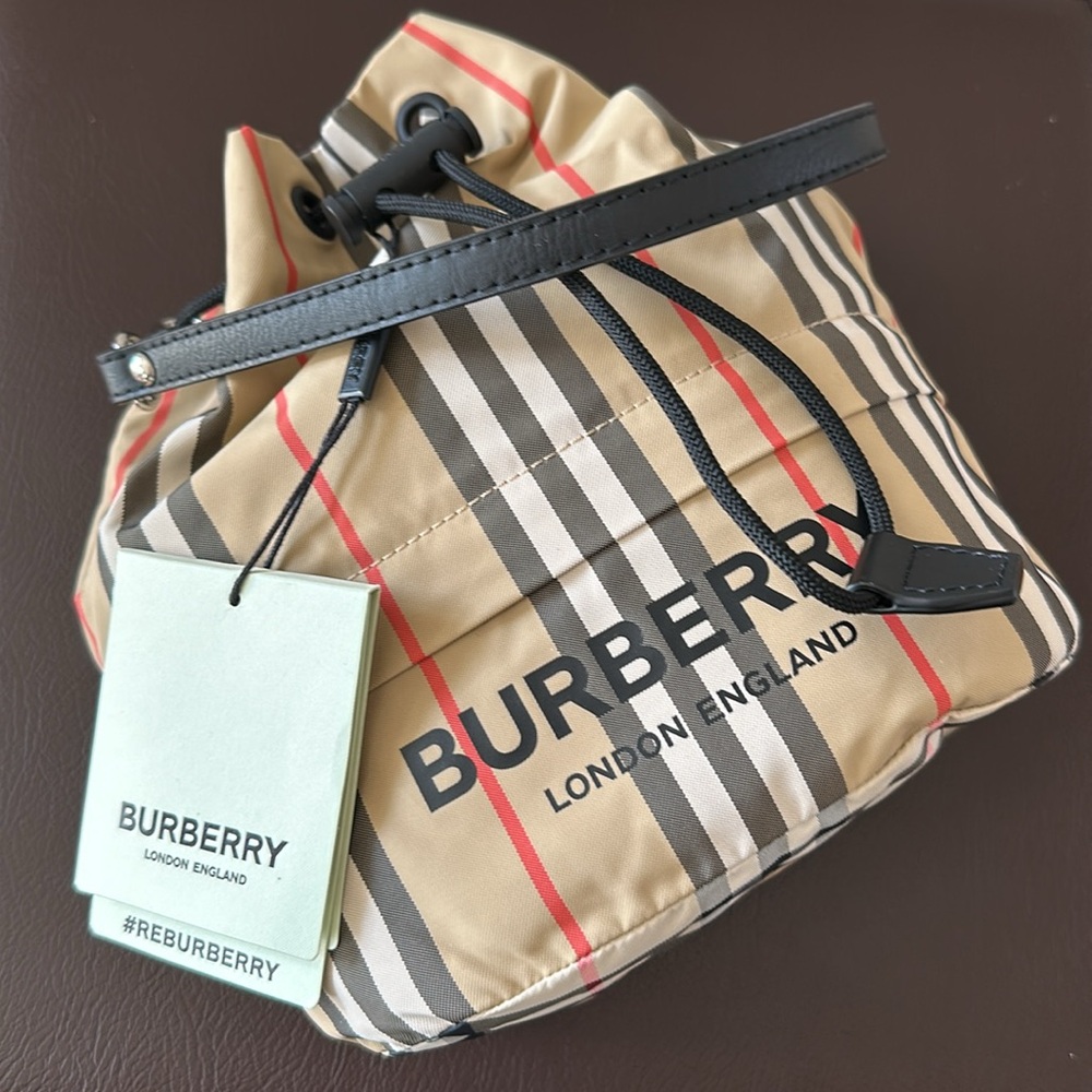 Burberry Phoebe Pouch